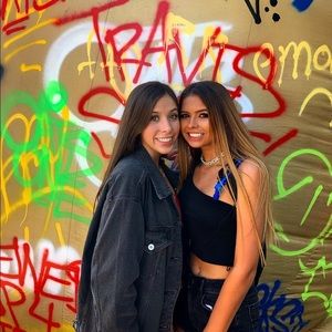 Meet your Posher, Julia